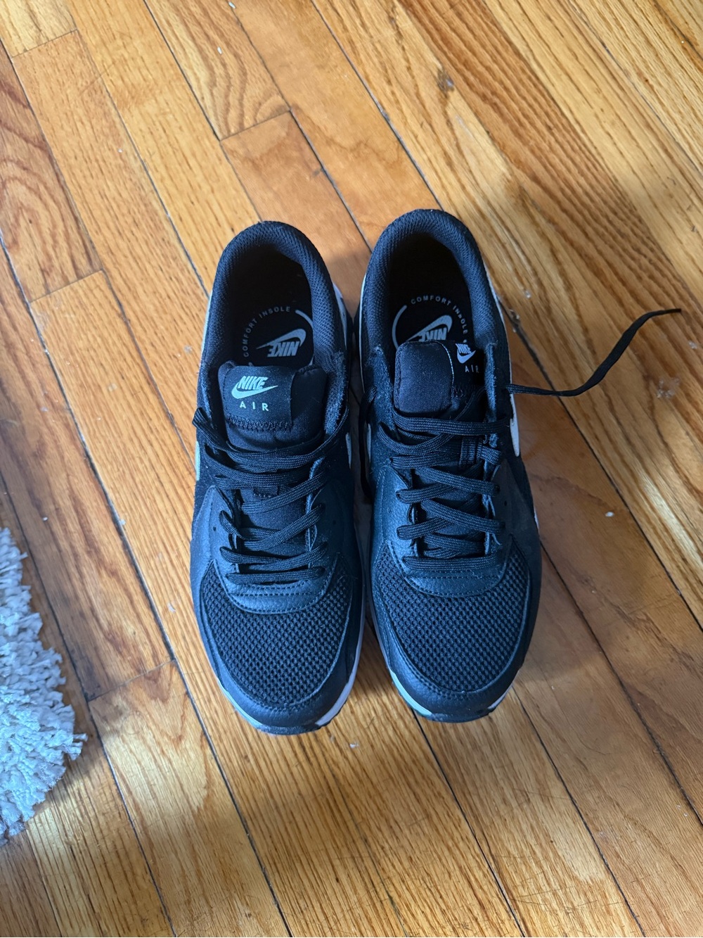 Nike Black and White Air Max excee casual Sneakers - Picture 4 of 9